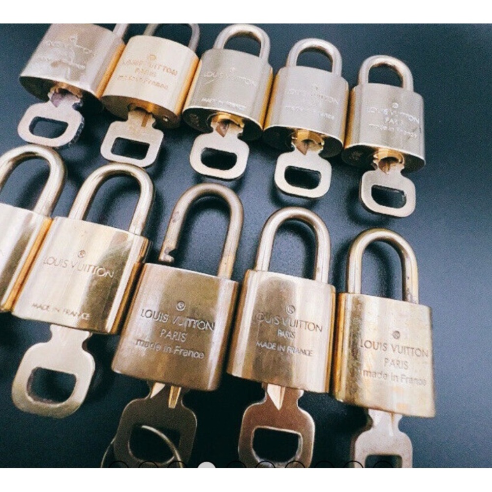Louis Vuitton Padlock & Key - Picture 2 of 3